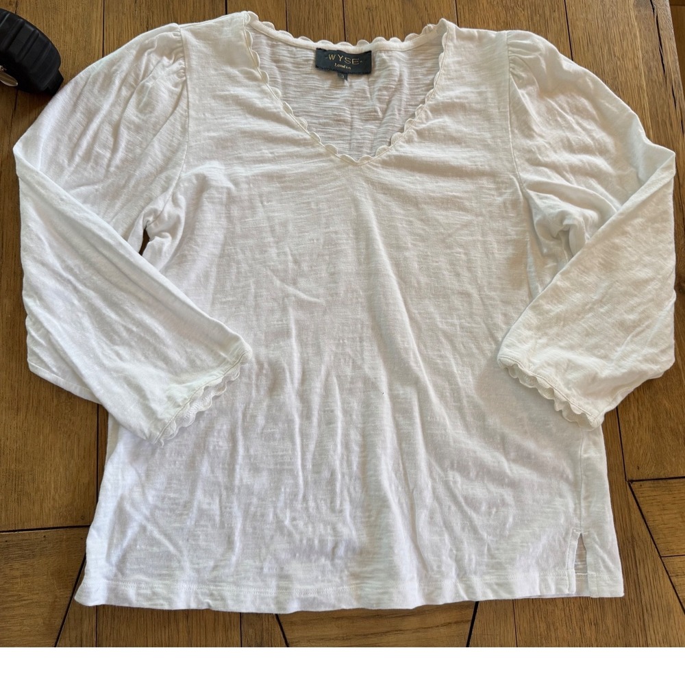 WYSE London Elyna Tee White Slub Cotton Ric Rac Trim V Neck 3/4 Sleeve US size S